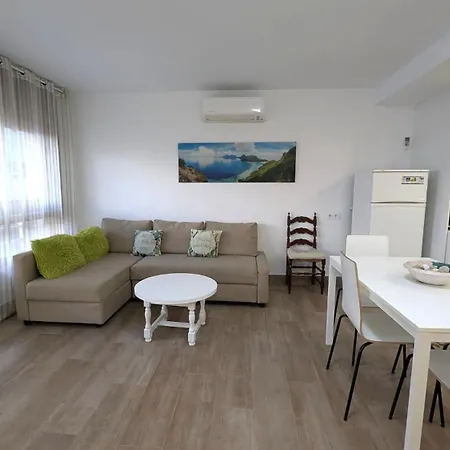 Apartment Tropicana-30m De La Playa Con Parking Y A/c