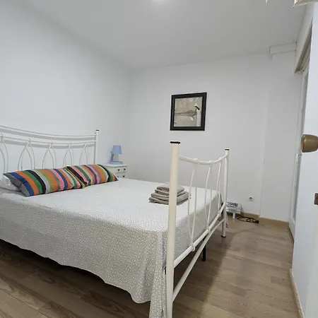 Tropicana-30m De La Playa Con Parking Y A/c Apartment