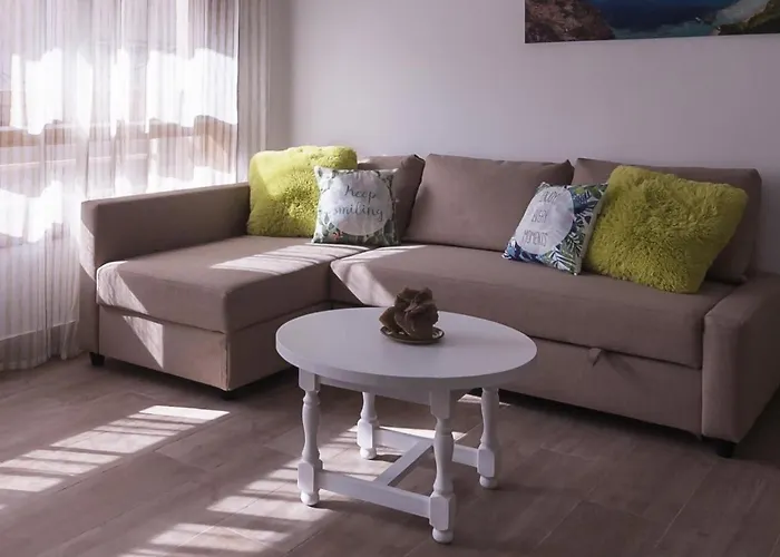 Tropicana-30m De La Playa Con Parking Y A/c Apartment