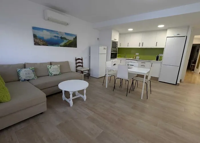 Tropicana-30m De La Playa Con Parking Y A/c Apartment *