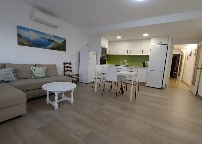 Tropicana-30m De La Playa Con Parking Y A/c