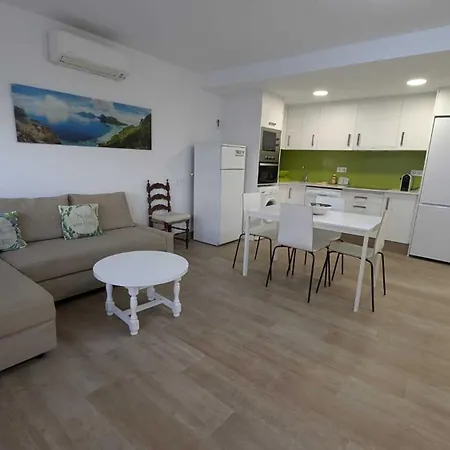 Tropicana-30m De La Playa Con Parking Y A/c 아파트 *