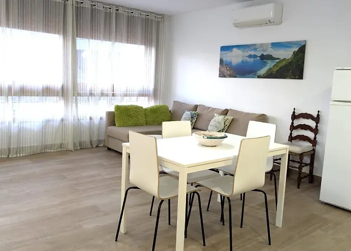 아파트 Tropicana-30m De La Playa Con Parking Y A/c 또사데마르