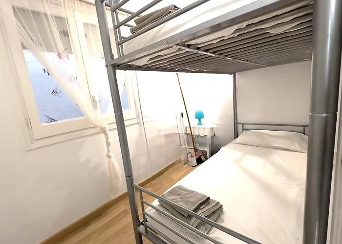 Tropicana-30m De La Playa Con Parking Y A/c *